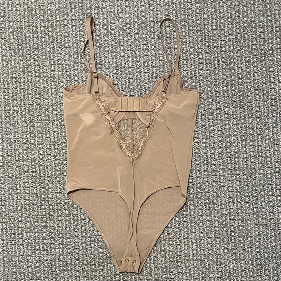 Abercrombie & Fitch Tan Bodysuit - Picture 5 of 7